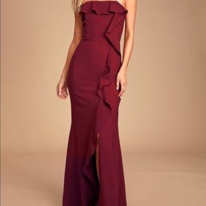 Lulus burgundy strapless gown